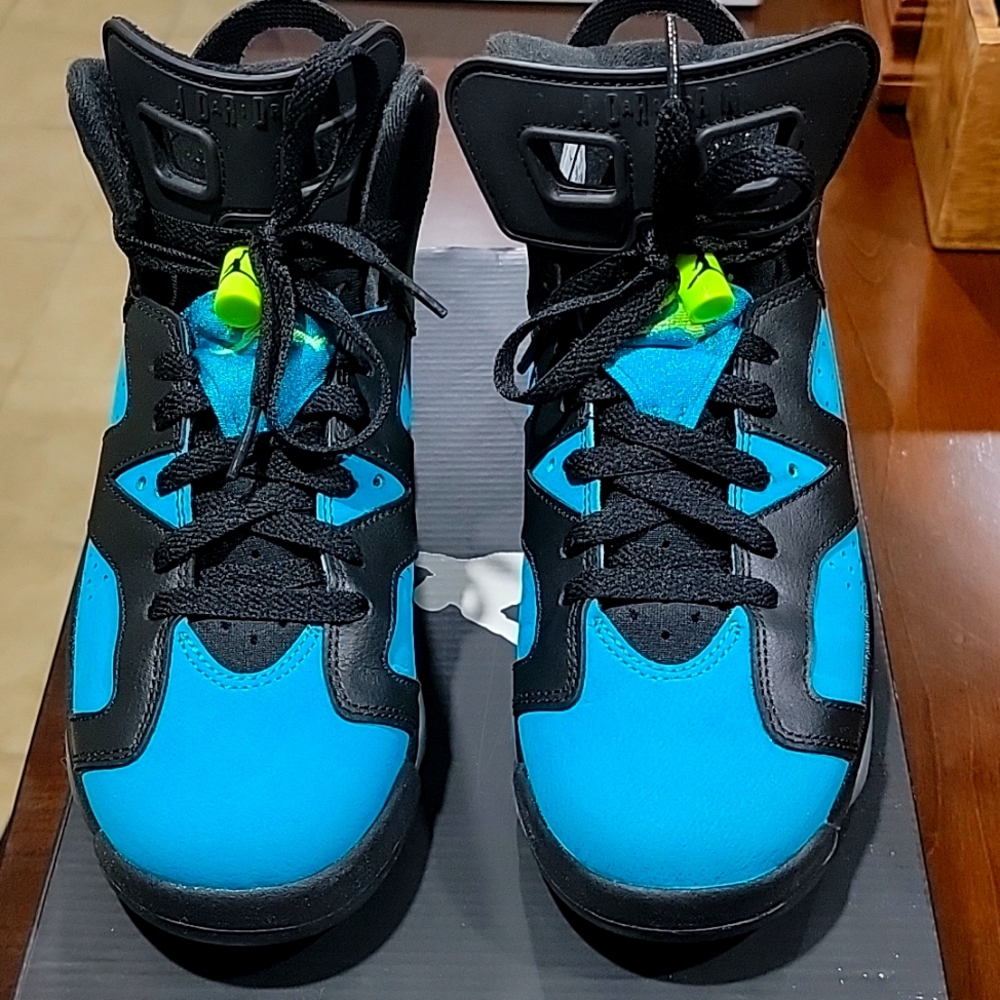 Air Jordan Retro 6